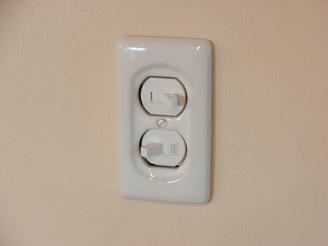 LEVITON_2
